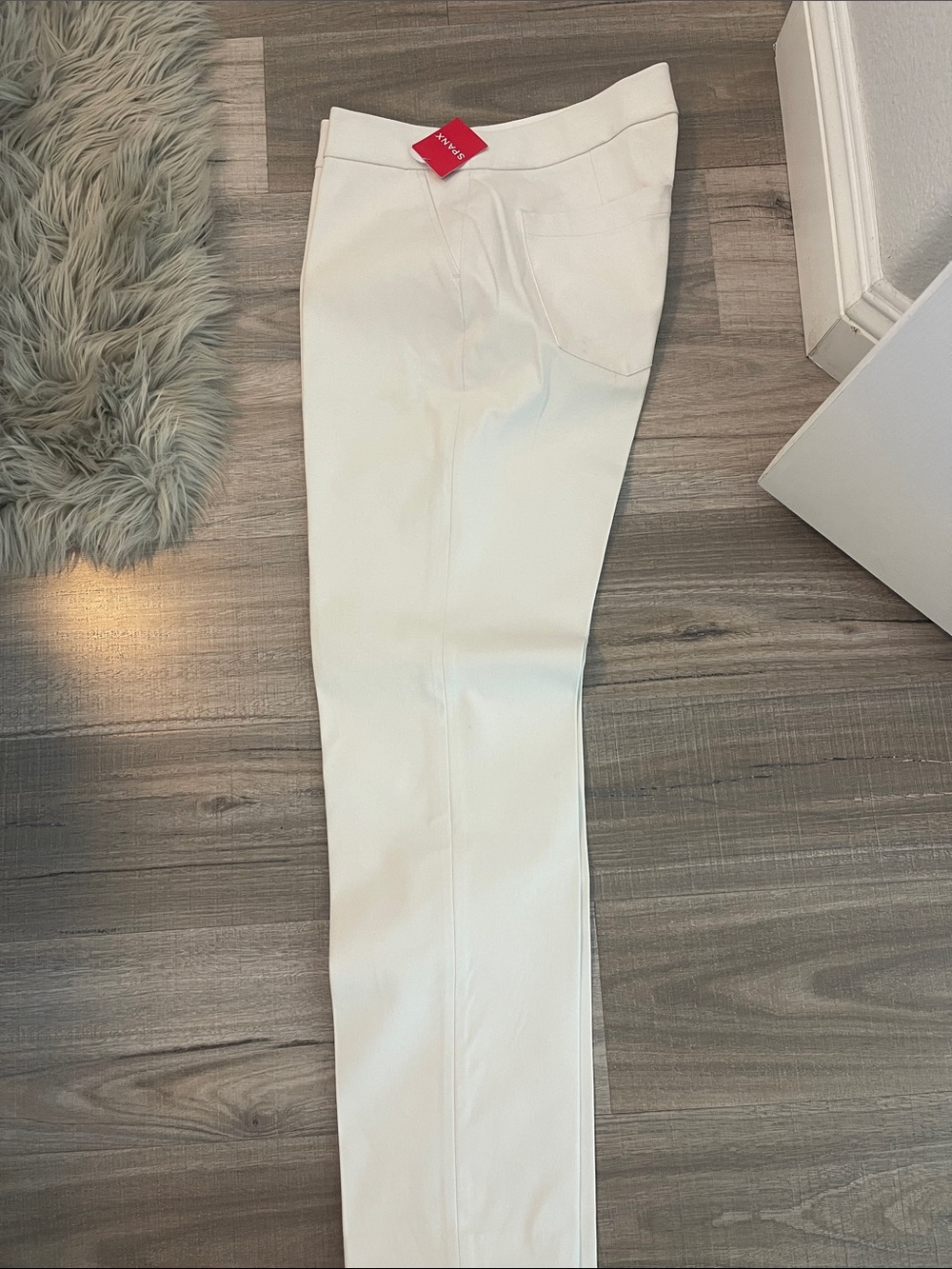 SPANX Cream Ankle-Length Pull-On Sculpting Pants